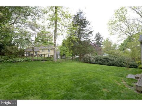 17 Morris Cir, Wayne, PA 19087 photo 2