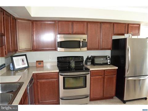 121 W Savannah Dr, Bear, DE 19701 photo 4