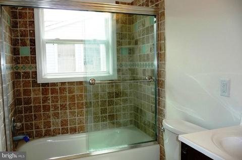 117 Spring St, Gaithersburg, MD 20877 photo 1