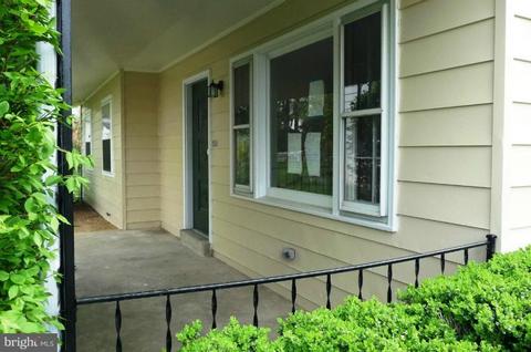 117 Spring St, Gaithersburg, MD 20877 photo 4