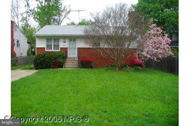 9106 4th St, Lanham, MD 20706 photo 1