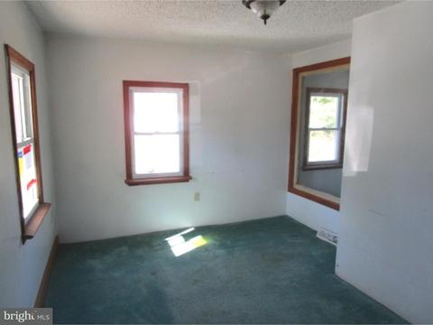 392 E Broadway, Salem, NJ 08079 photo 7