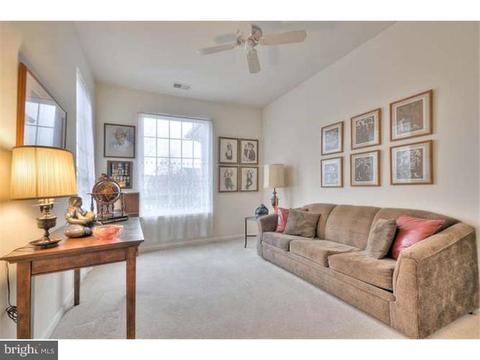 38 Everett Dr, Columbus, NJ 08022 photo 7