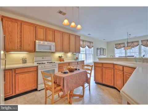 38 Everett Dr, Columbus, NJ 08022 photo 11