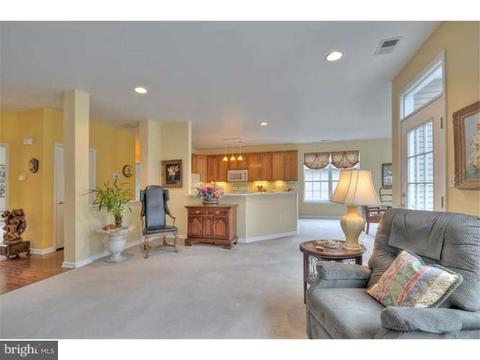 38 Everett Dr, Columbus, NJ 08022 photo 9