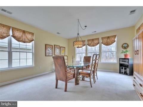 38 Everett Dr, Columbus, NJ 08022 photo 10