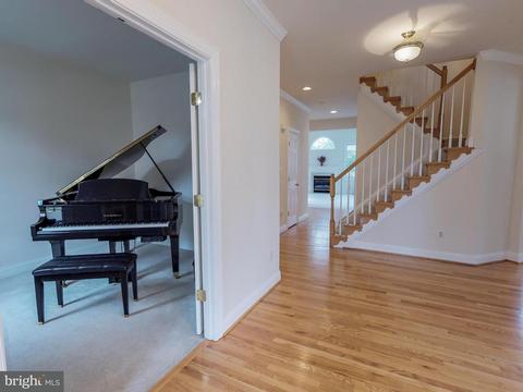 14057 Eagle Chase Cir, Chantilly, VA 20151 photo 3