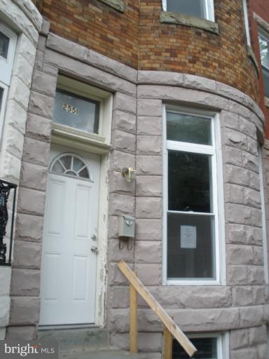 2551 Mcculloh St, Baltimore, MD 21217 photo 2