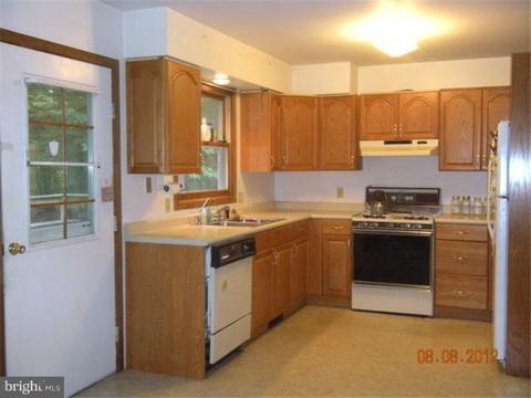 270 Meany Rd, Wrightstown, NJ 08562 photo 4