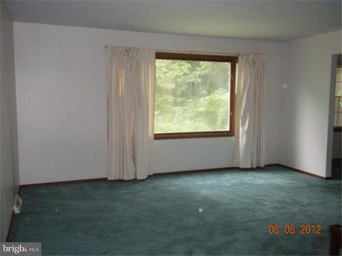 270 Meany Rd, Wrightstown, NJ 08562 photo 2