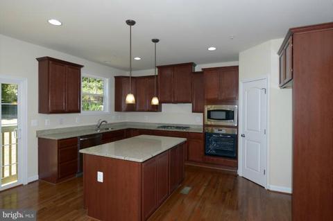 9331 Fourth St, Laurel, MD 20723 photo 5