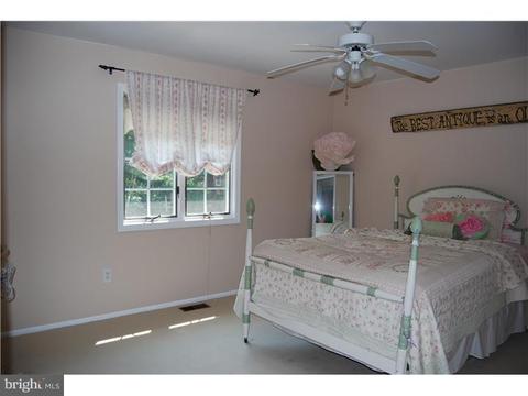 115 Windmoor Rd, Delran, NJ 08075 photo 18