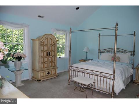115 Windmoor Rd, Delran, NJ 08075 photo 12