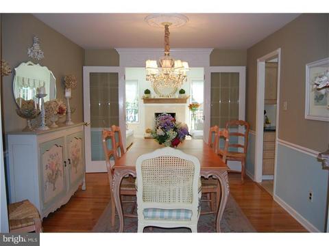 115 Windmoor Rd, Delran, NJ 08075 photo 4