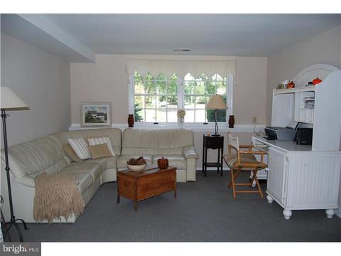 115 Windmoor Rd, Delran, NJ 08075 photo 10