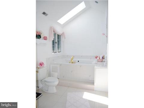 115 Windmoor Rd, Delran, NJ 08075 photo 16