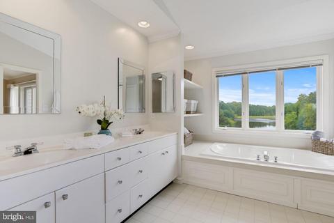 11504 Hemingway Dr, Reston, VA 20194 photo 17