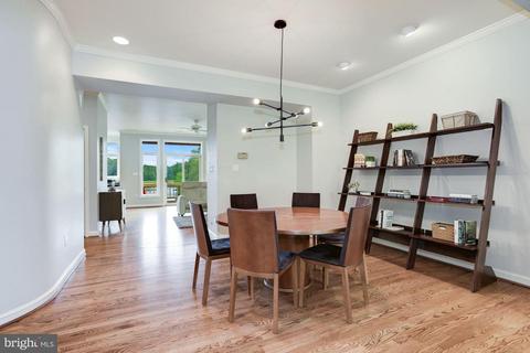 11504 Hemingway Dr, Reston, VA 20194 photo 5