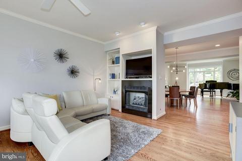 11504 Hemingway Dr, Reston, VA 20194 photo 7