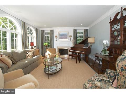 601 Longchamps Dr, Devon, PA 19333 photo 3
