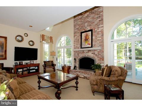 601 Longchamps Dr, Devon, PA 19333 photo 8