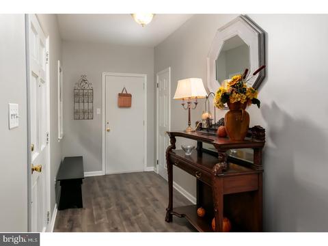 152 Fenwick Rd, Delran, NJ 08075 photo 3