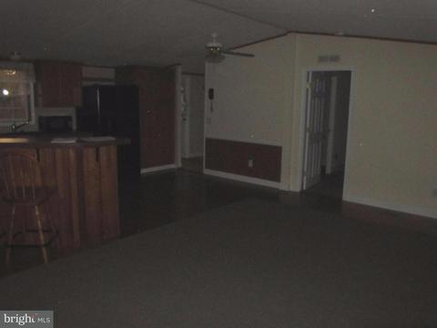 294 Burnside Dr, Falling Waters, WV 25419 photo 5