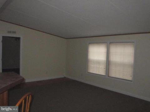 294 Burnside Dr, Falling Waters, WV 25419 photo 3