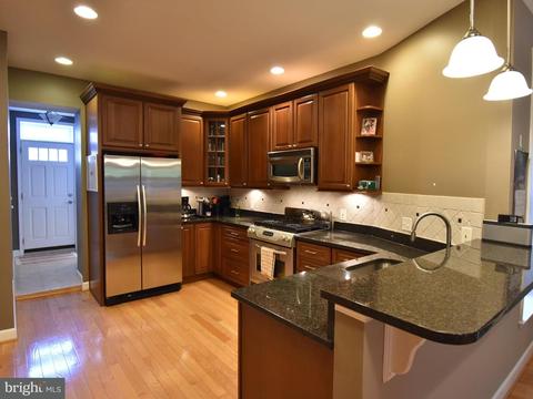 14 Milton Ave, Baltimore, MD 21224 photo 10