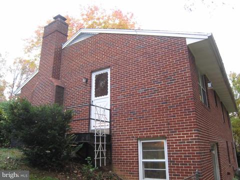 7523 Long Pine Dr, Springfield, VA 22151 photo 4