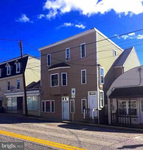 131 Cumberland St, Clear Spring, MD 21722 photo 1