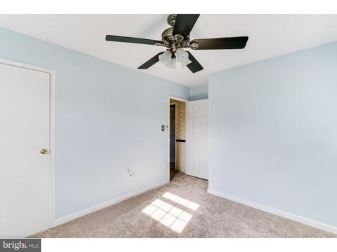 8 Sutton Dr, Hamilton, NJ 08690 photo 15