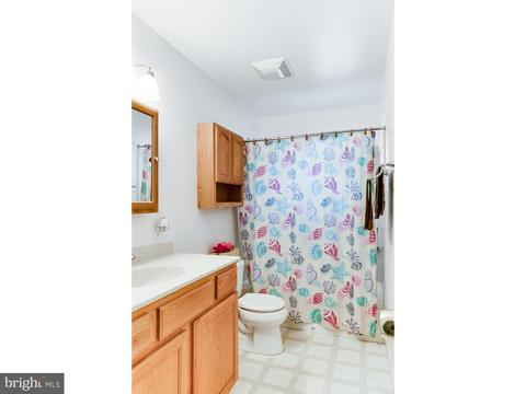 8 Sutton Dr, Hamilton, NJ 08690 photo 11
