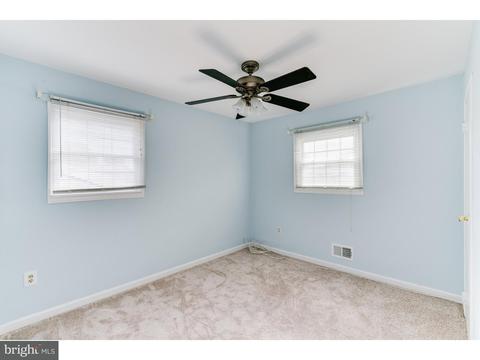 8 Sutton Dr, Hamilton, NJ 08690 photo 14