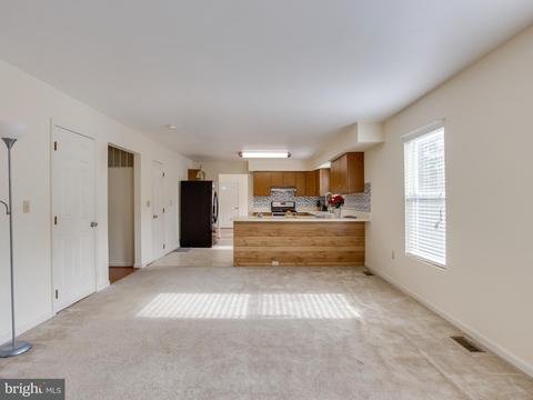 18605 Amidon Ave, Triangle, VA 22172 photo 12