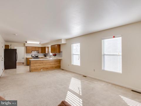 18605 Amidon Ave, Triangle, VA 22172 photo 13