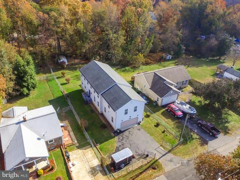18605 Amidon Ave, Triangle, VA 22172 photo 5