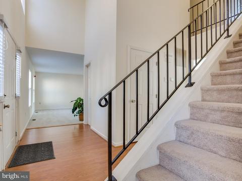 18605 Amidon Ave, Triangle, VA 22172 photo 10