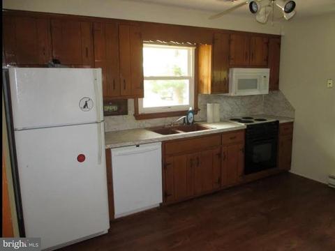 708 College Ave, Salisbury, MD 21804 photo 2