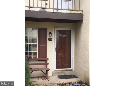 125 Valley Stream Ln, Wayne, PA 19087 photo 1