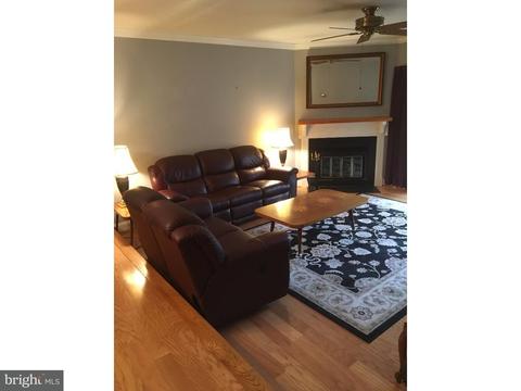 125 Valley Stream Ln, Wayne, PA 19087 photo 4
