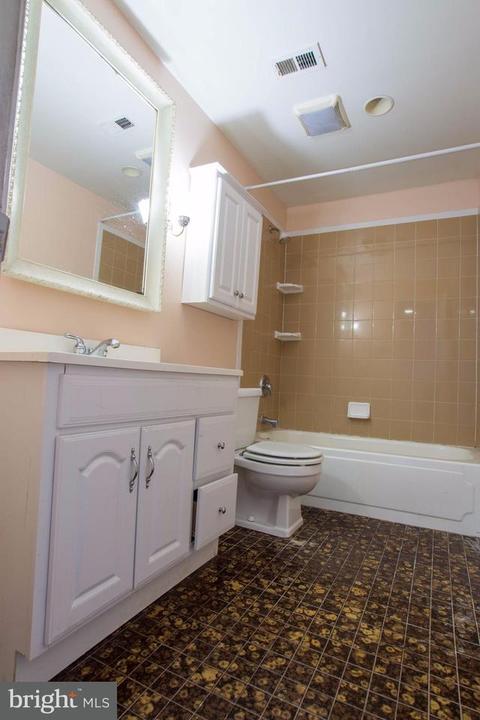 10921 Dumbarton Dr, Dunkirk, MD 20754 photo 24