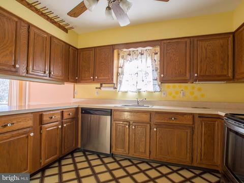 10921 Dumbarton Dr, Dunkirk, MD 20754 photo 17