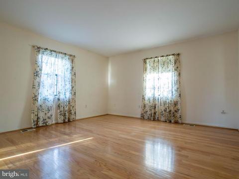 10921 Dumbarton Dr, Dunkirk, MD 20754 photo 9