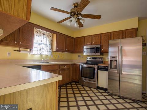 10921 Dumbarton Dr, Dunkirk, MD 20754 photo 16