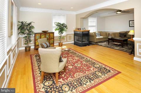 309 6th St SE, Washington, DC 20003 photo 3