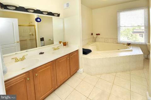 309 6th St SE, Washington, DC 20003 photo 19