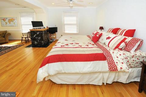 309 6th St SE, Washington, DC 20003 photo 5