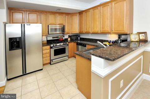 309 6th St SE, Washington, DC 20003 photo 1