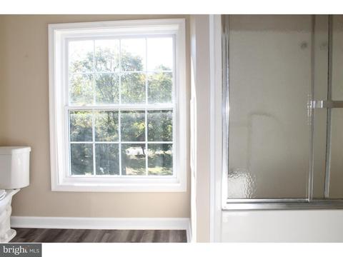 2 Pine St, Beverly, NJ 08010 photo 14